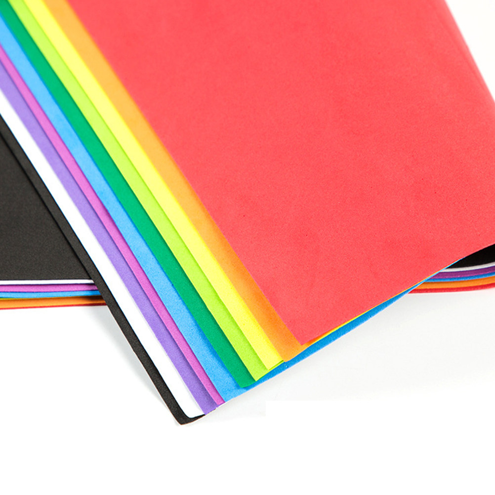 鮮やかな色合いのEVAフォームシート20枚セット。厚さ1mm - Art Craft With Paper のレビューと価格